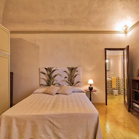 Palazzo Bechelloni * מונטפאלקו